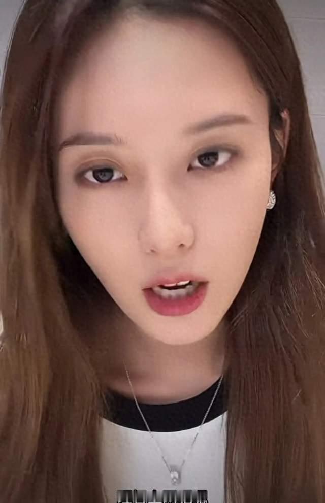 徐艺洋开播回应生子传闻：正面承认已当妈