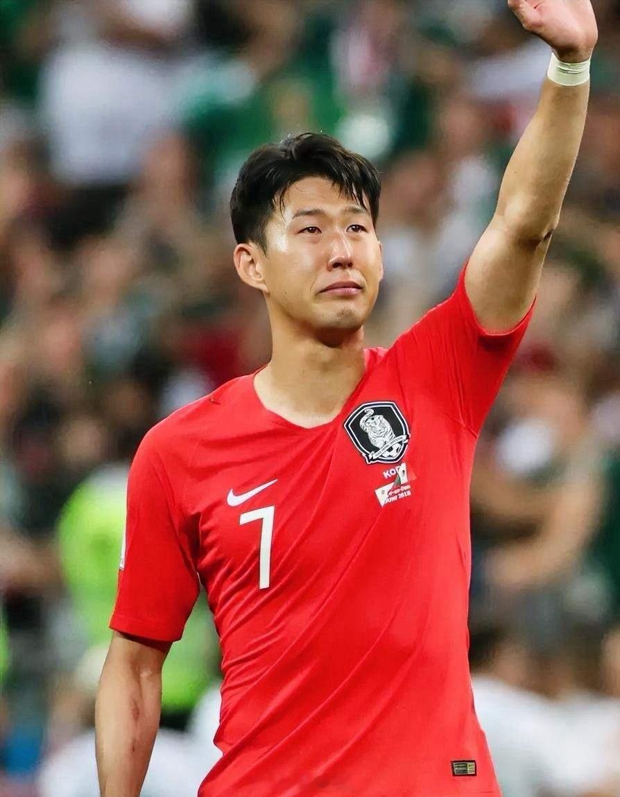 韩国0:1南非，看了直播，几个感受不吐不快：1、本届世界杯韩国队就是典型的高开低