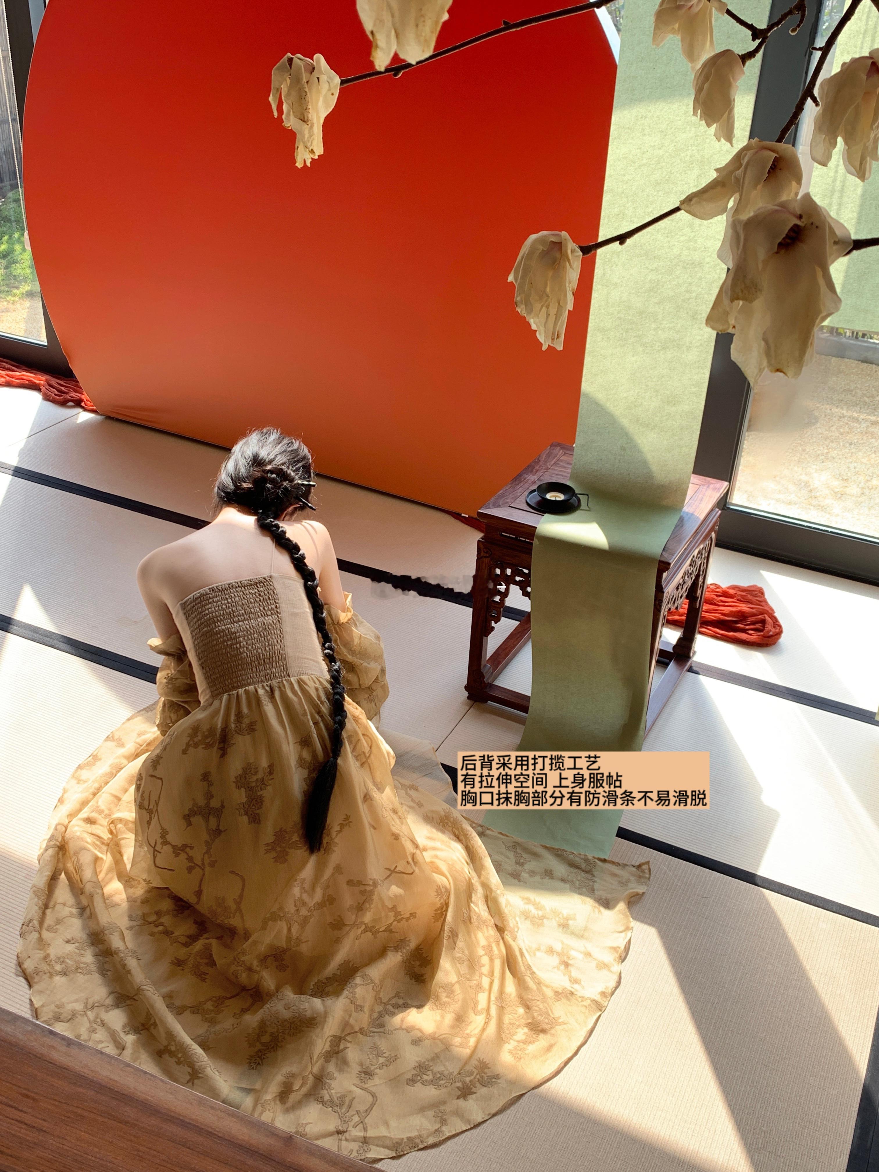 枯色入夏 珠串 玫瑰盘扣 枯竹 侘寂风元素 融合达成素写中式清冷美裙 p/z .