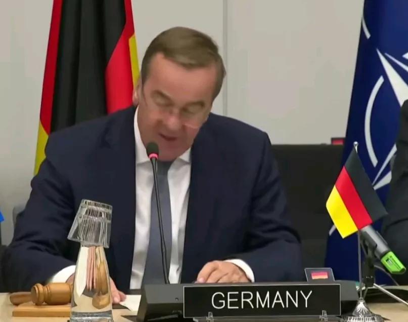 欧洲新闻网消息，当地时间15日，德国防长皮斯托里斯宣称，为保护欧洲整体安全，柏林