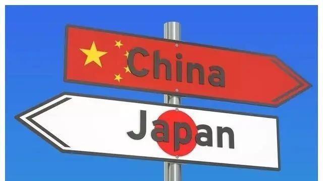 新加坡《联合早报》7月14日报道：“中国抗议日本海保船因台风退避至台湾海峡，在公
