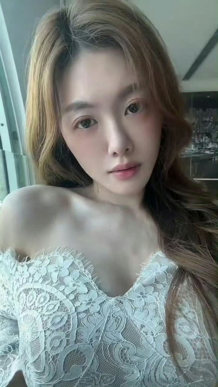 有点烧烧的… ​​​[给你小心心]  ​​​