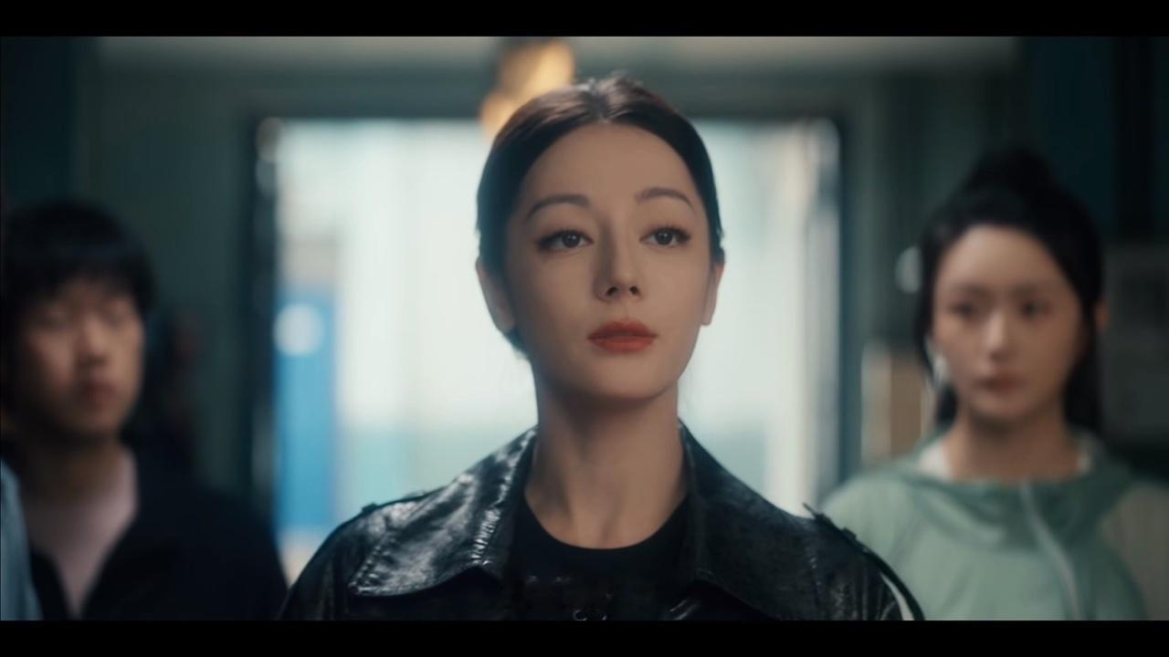 迪丽热巴聂九罗自我介绍名场面聂九罗自我介绍聂九罗自我介绍名场面 