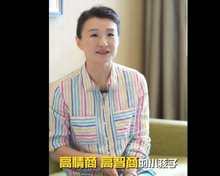 在采访过全红婵之后，央视主持人董倩夸奖全红婵是一个高情商、高智商的小孩，她用最朴