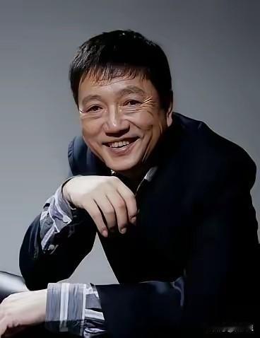 痛惜！72岁黄金配角秦焰骤然离世，从工厂工人到老戏骨，无数观众记住了他的脸
 