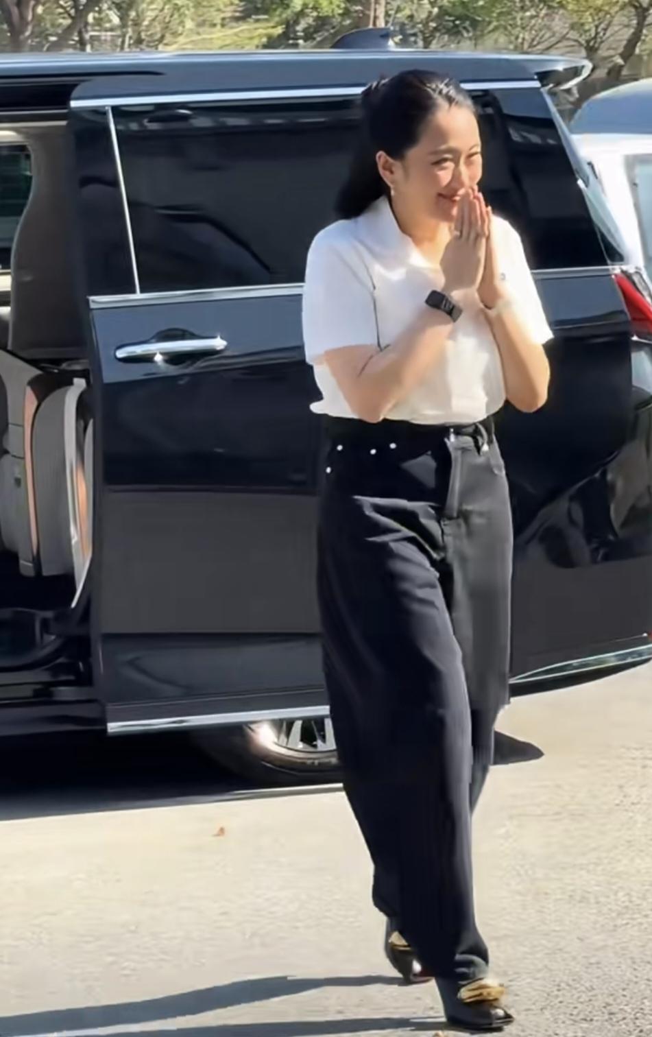 很长时间没见佩通坦了，今日又见佩通坦！1月8日，佩通坦夫妇探望狱中他信。佩通坦的