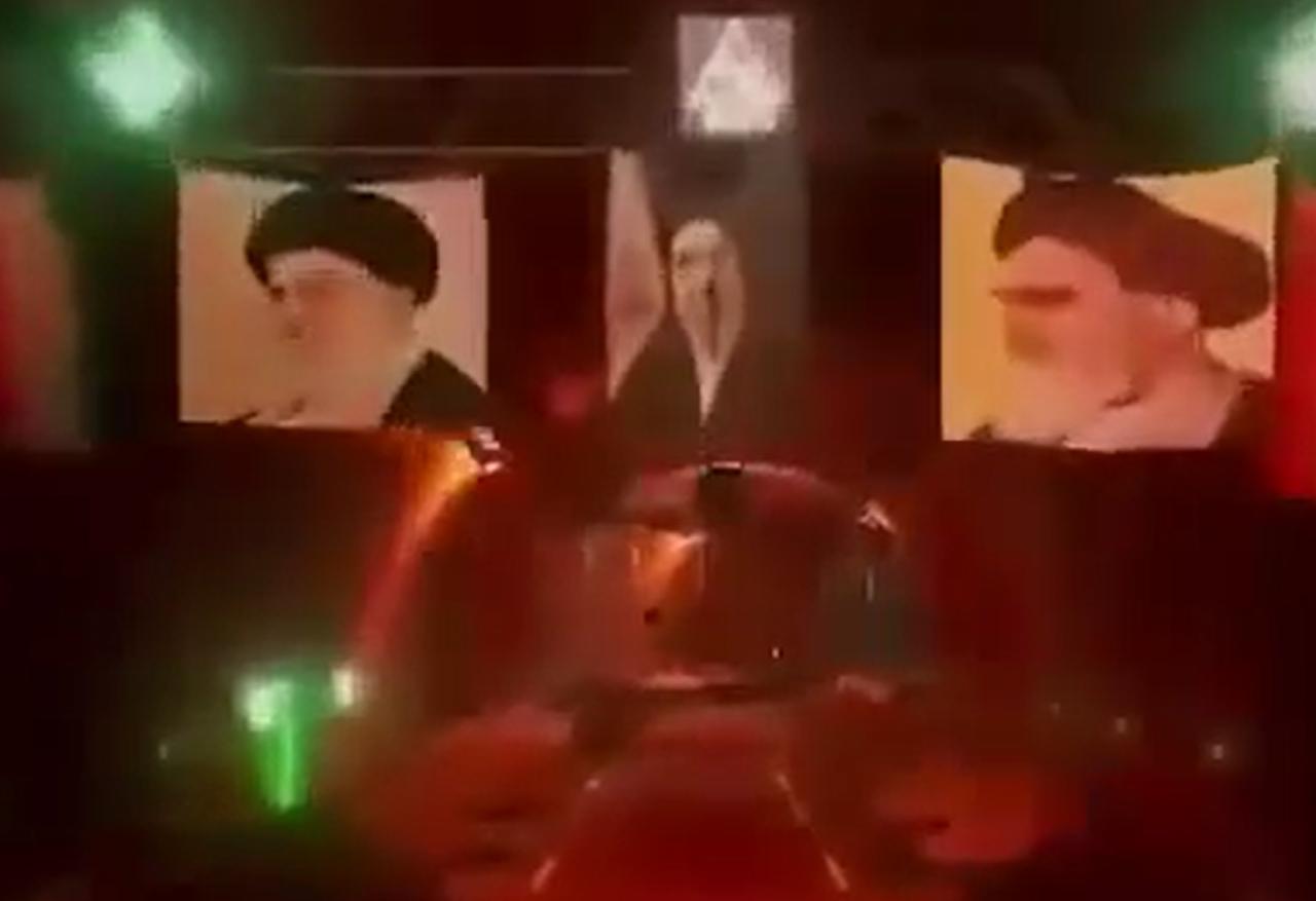 伊朗公布的最新视频，一个储藏沙赫德-136无人机，也就是小摩托的地下基地。

为