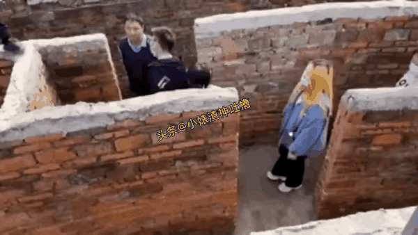 最无聊的项目就是这种迷宫了。

它能让人得到什么？

除了碰壁，无聊，浪费时间。