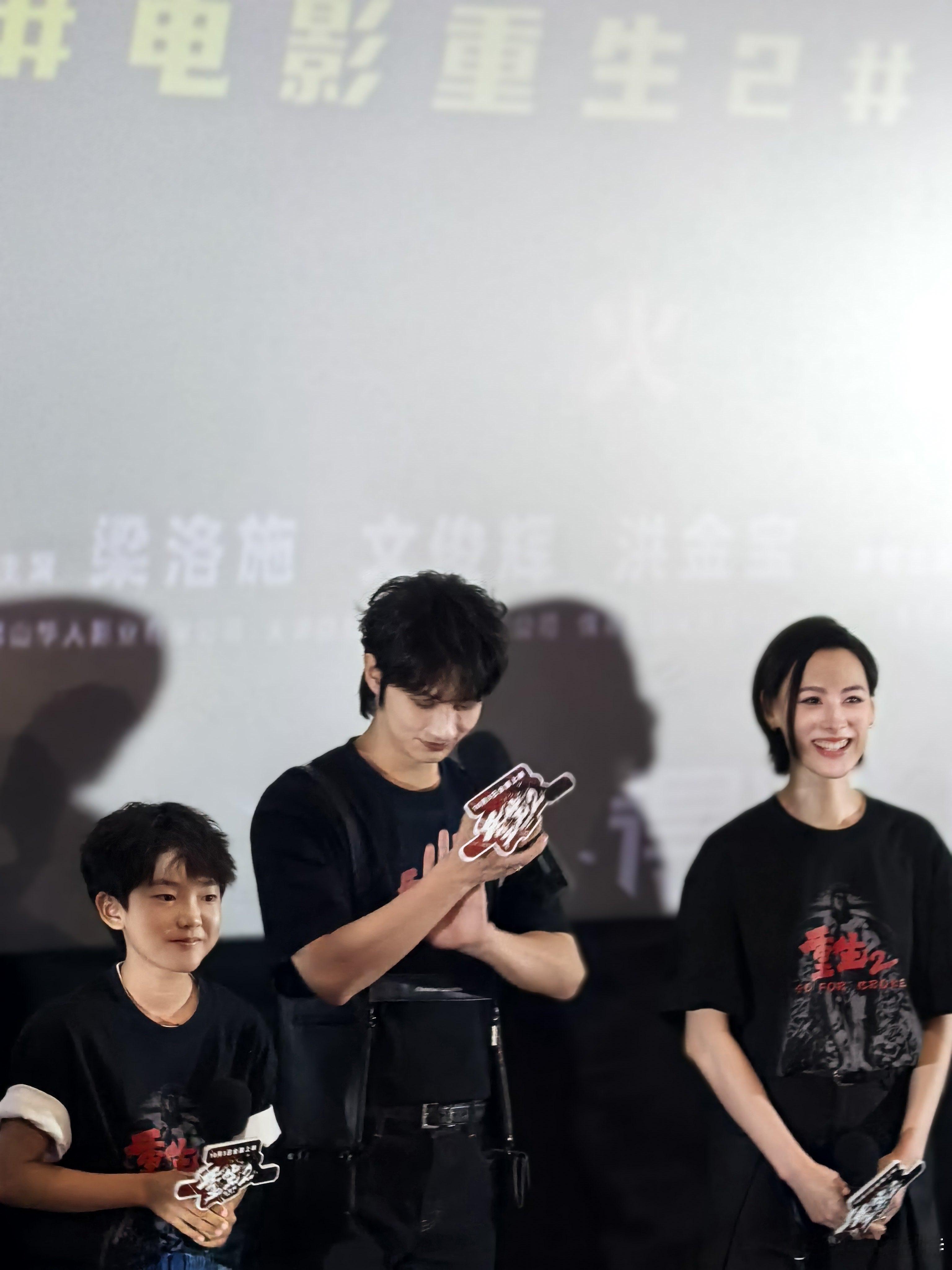 听听温特怎么说刚看完《重生2》文俊辉表现不错有进步，最后一段梁洛施杀疯了。 ​​