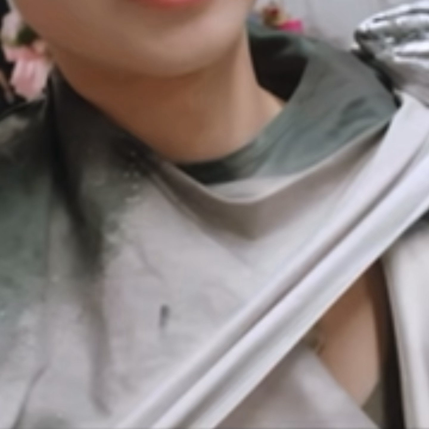 脸太可爱了害我都没注意到有肉香 ​​​