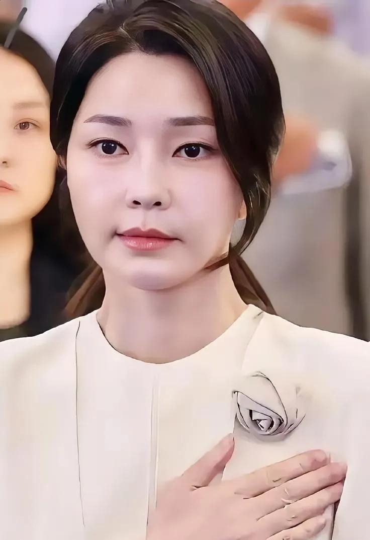 尹锡悦的未来境遇或将超越过往任何一位韩国总统的黯淡，这源于他犯下了三项极其不明智