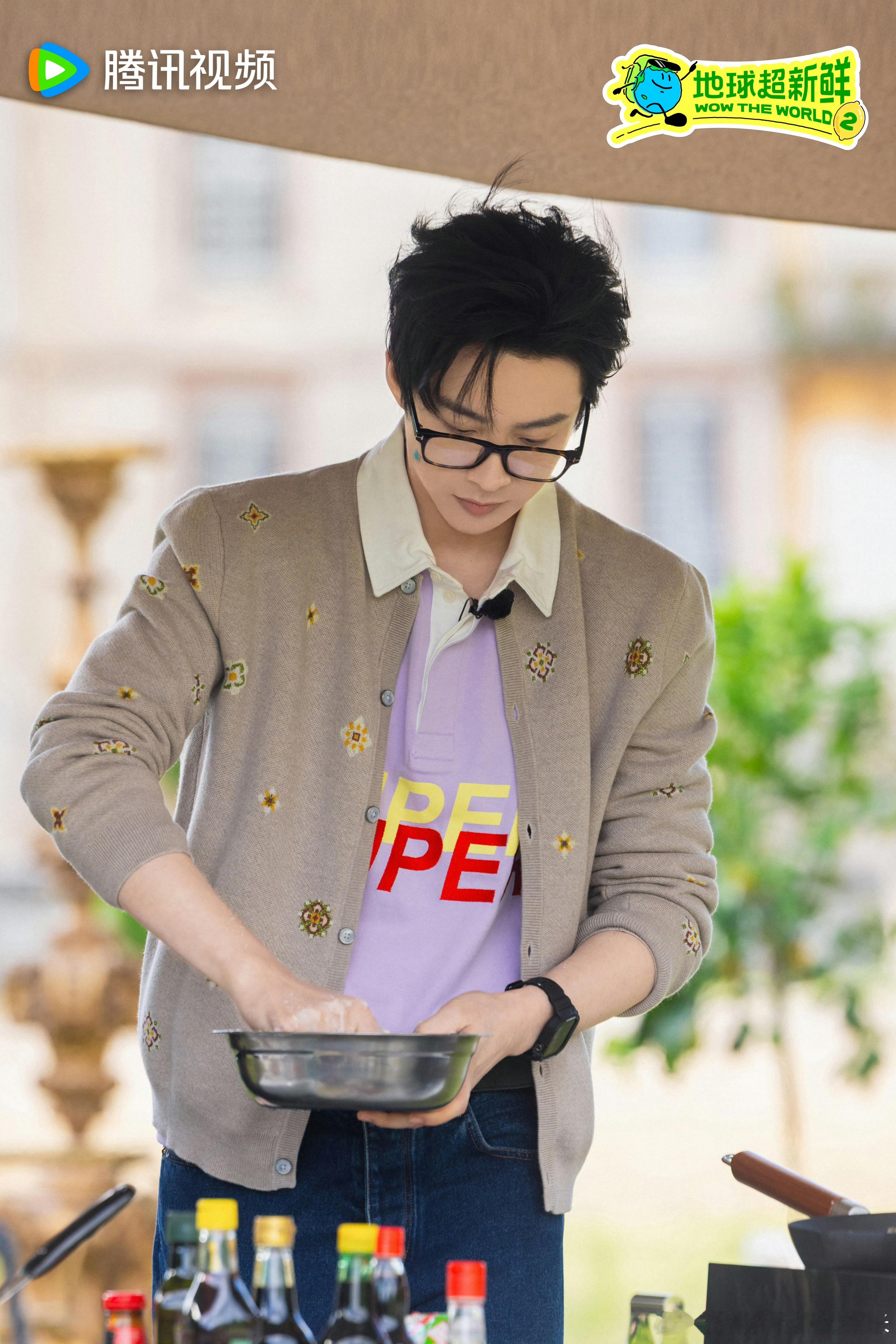 💜凝聚V力量 💜摩登兄弟 传递正能量 💜摩登兄弟人生没有白走的路，每一步都
