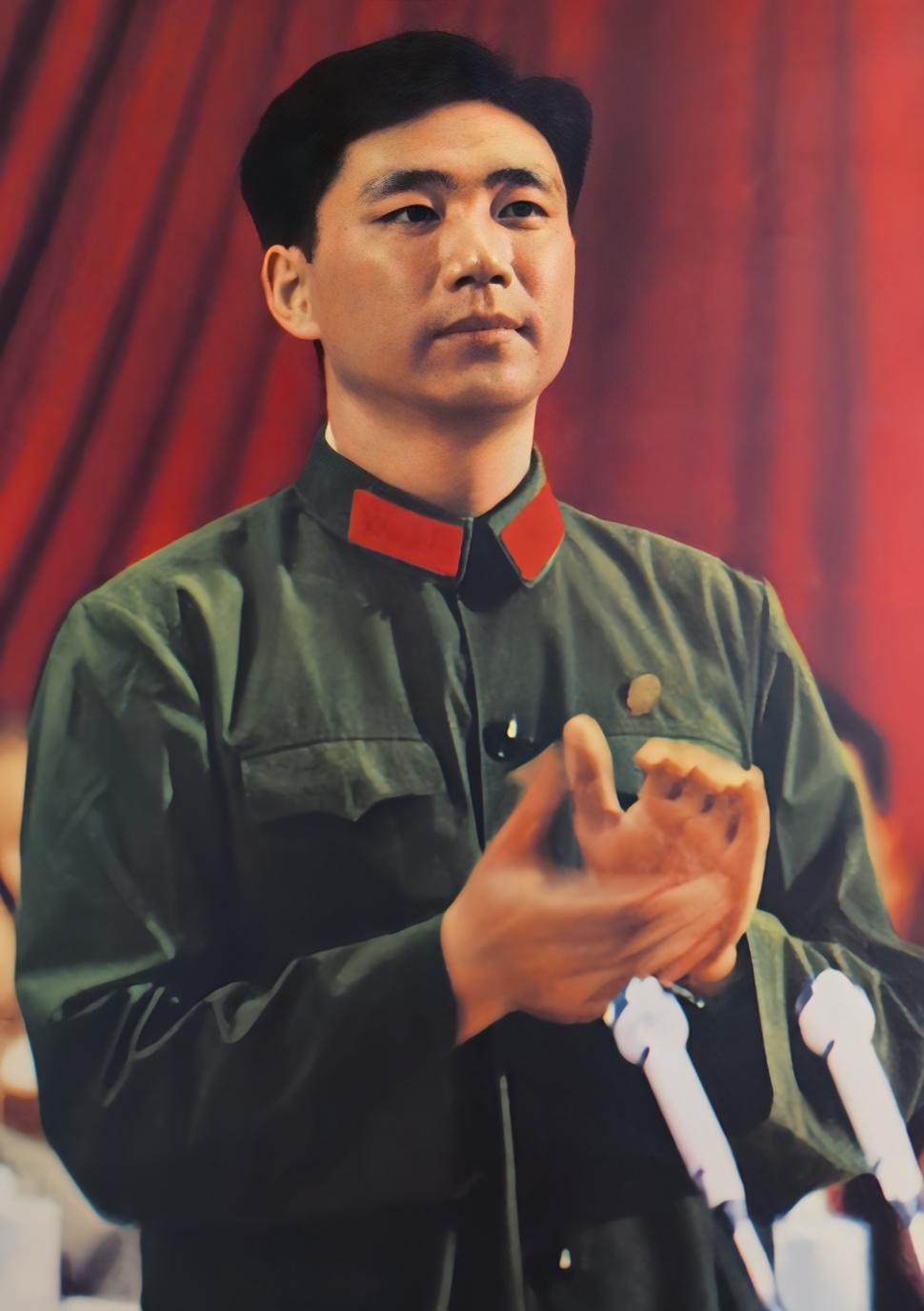 1992年8月3日，在北京病亡，终年58岁。