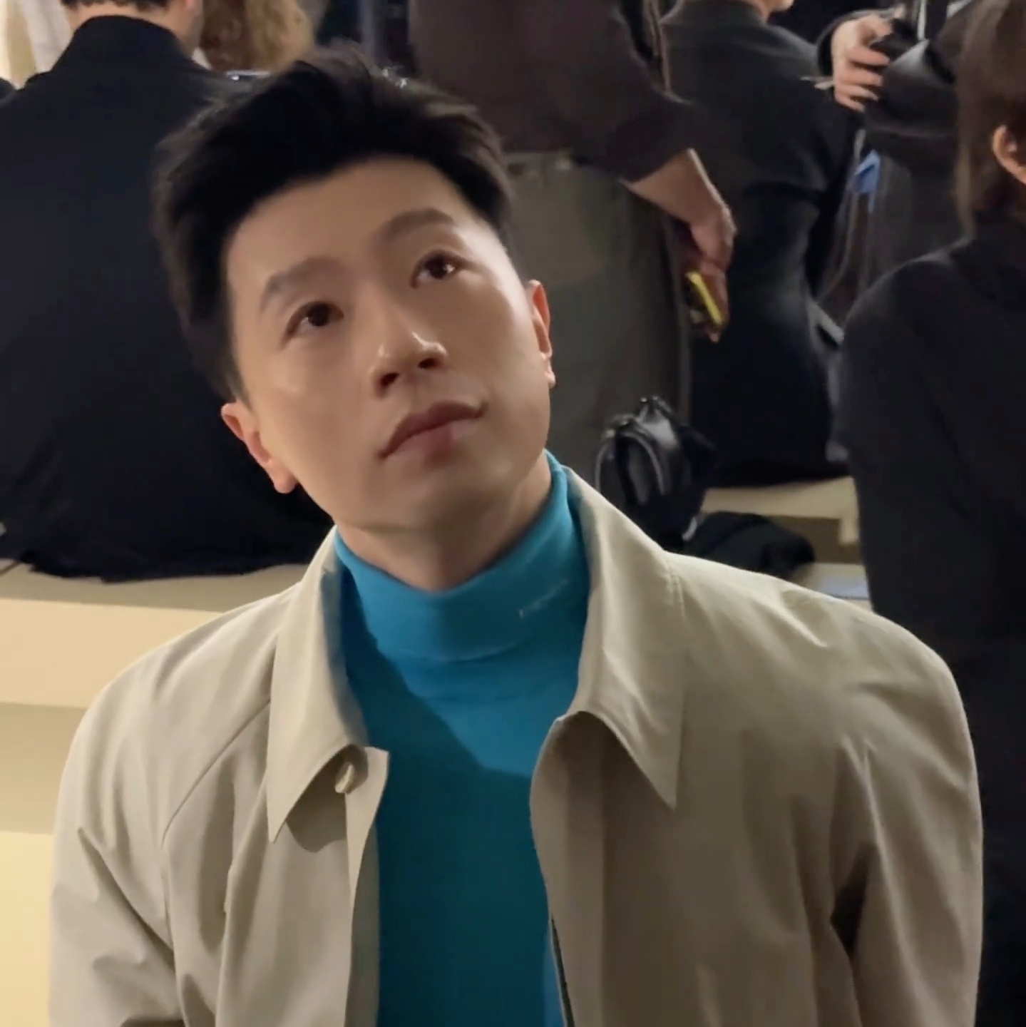 像这个⦁ ⩊ ⦁ 