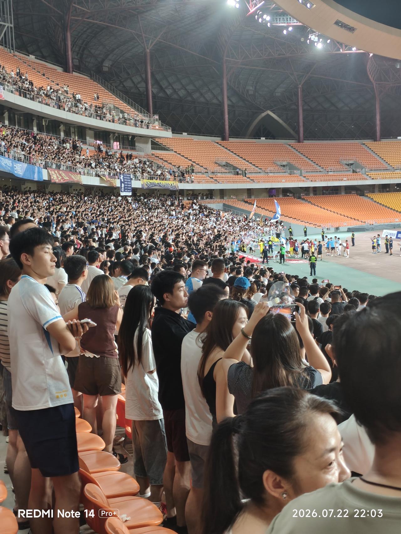 一场西北足球德比大战，窥见陕甘两省文化差异。足协杯八强赛已经结束，兰州陇原竞技2