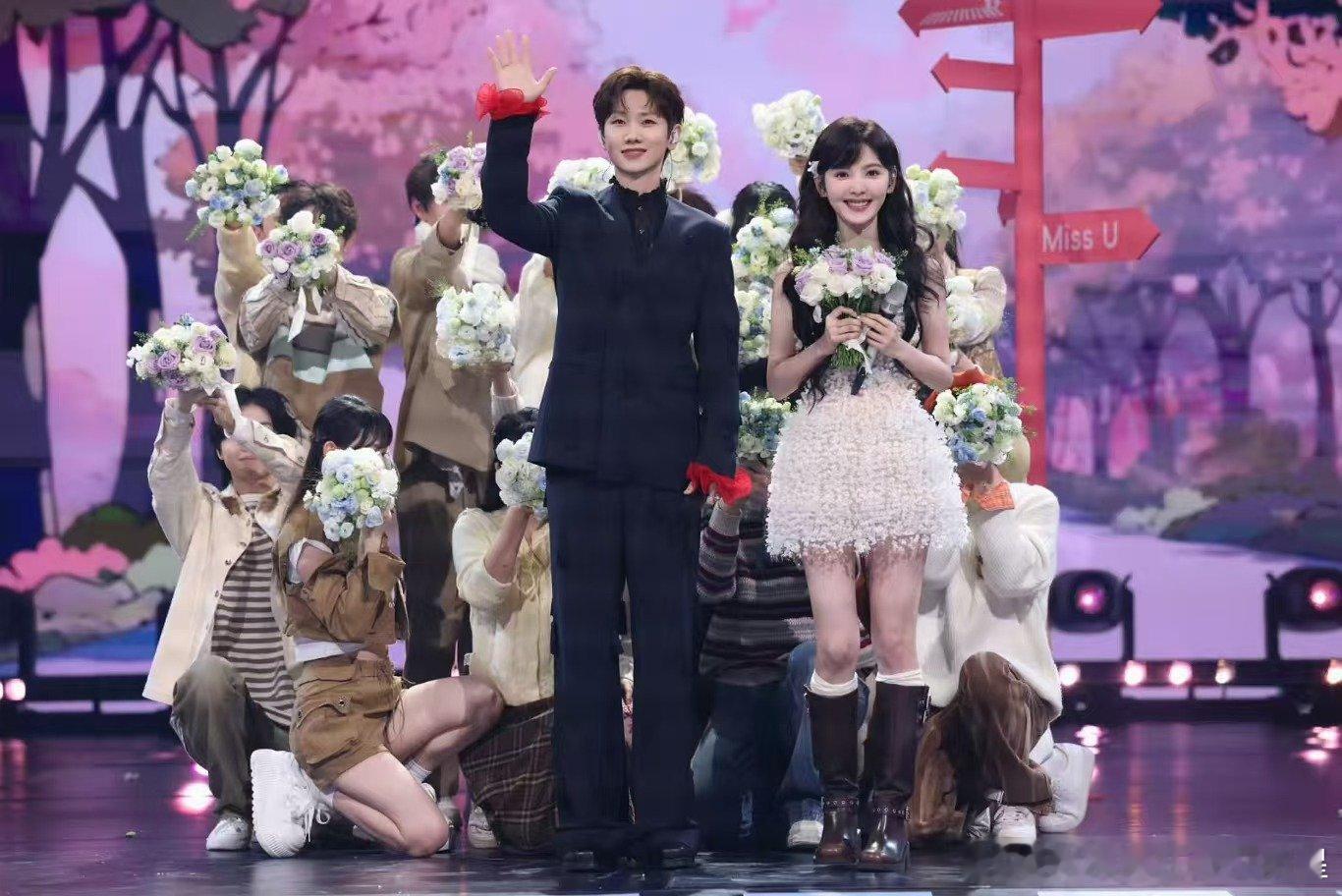 有人说，汪苏泷的歌是“青春永久售后”，今晚的好六舞台就是最好证明。汪苏泷难忘的情