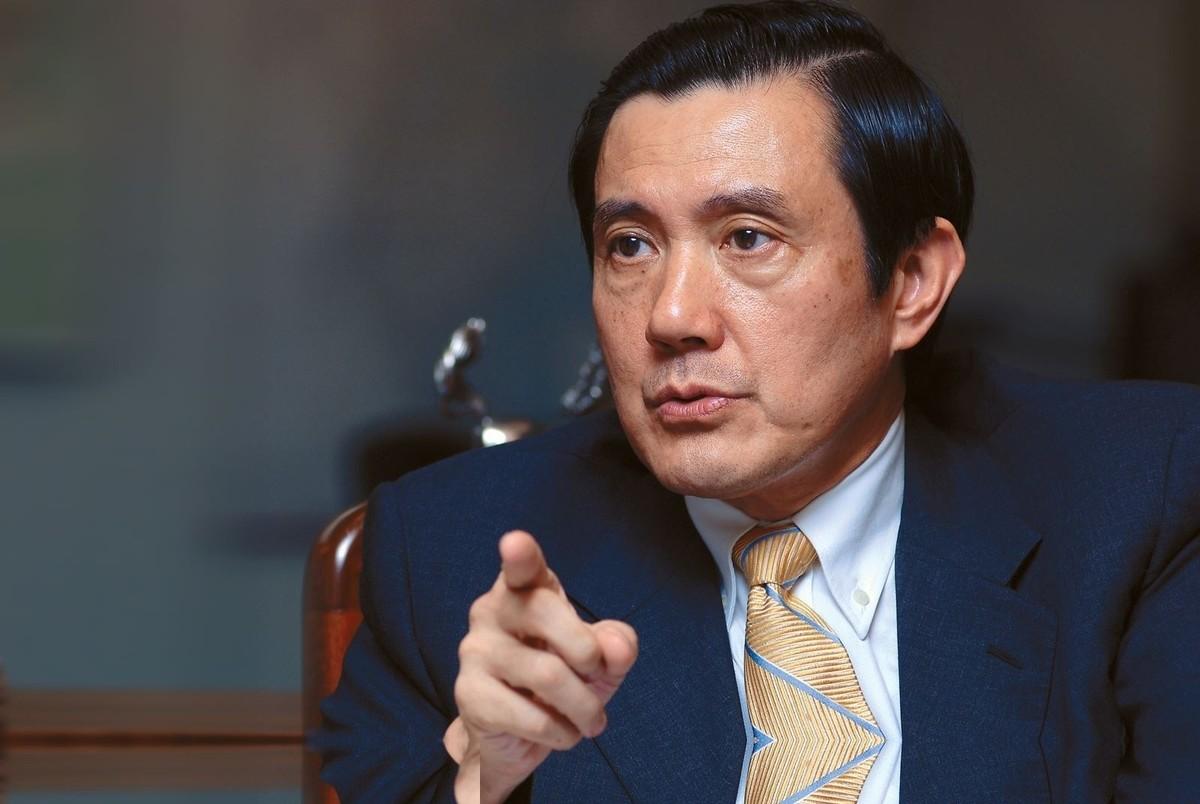 “马英九的一句话，在两岸都炸开了锅，他曾说若大陆统一台湾的手段不和平，过程不民主