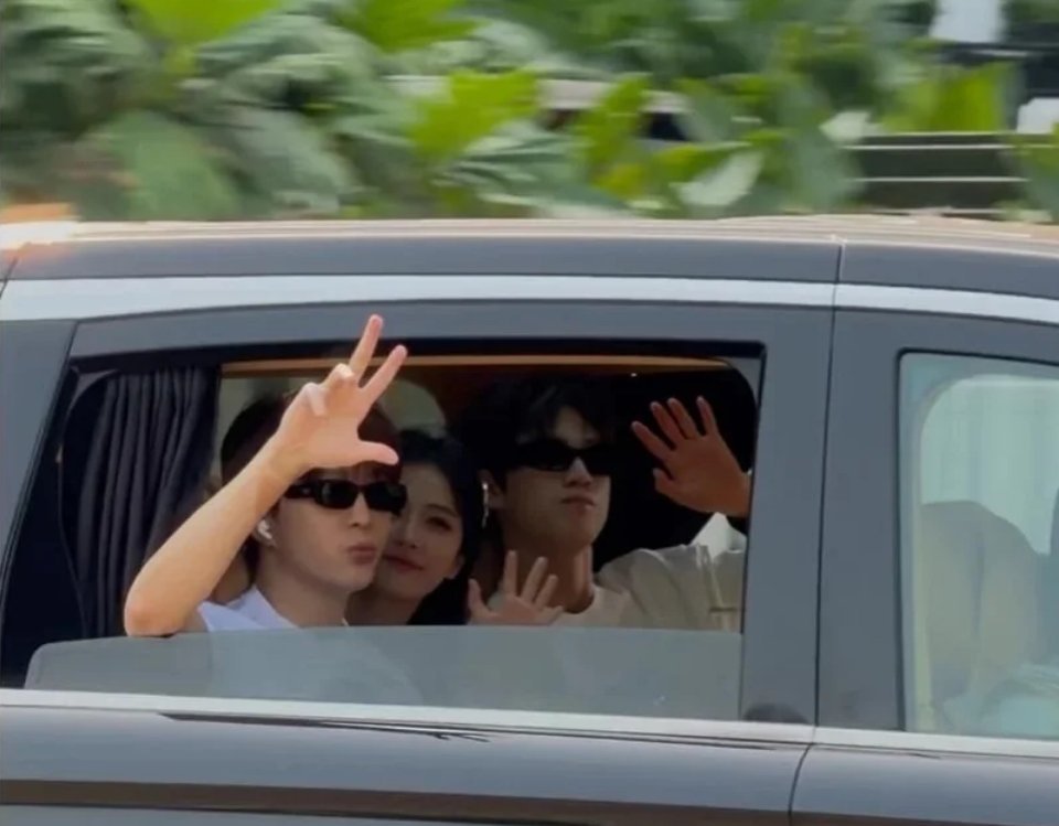 在夹缝里看到白鹿，今天奔跑吧妆造应该很惊艳！代斯回复白鹿