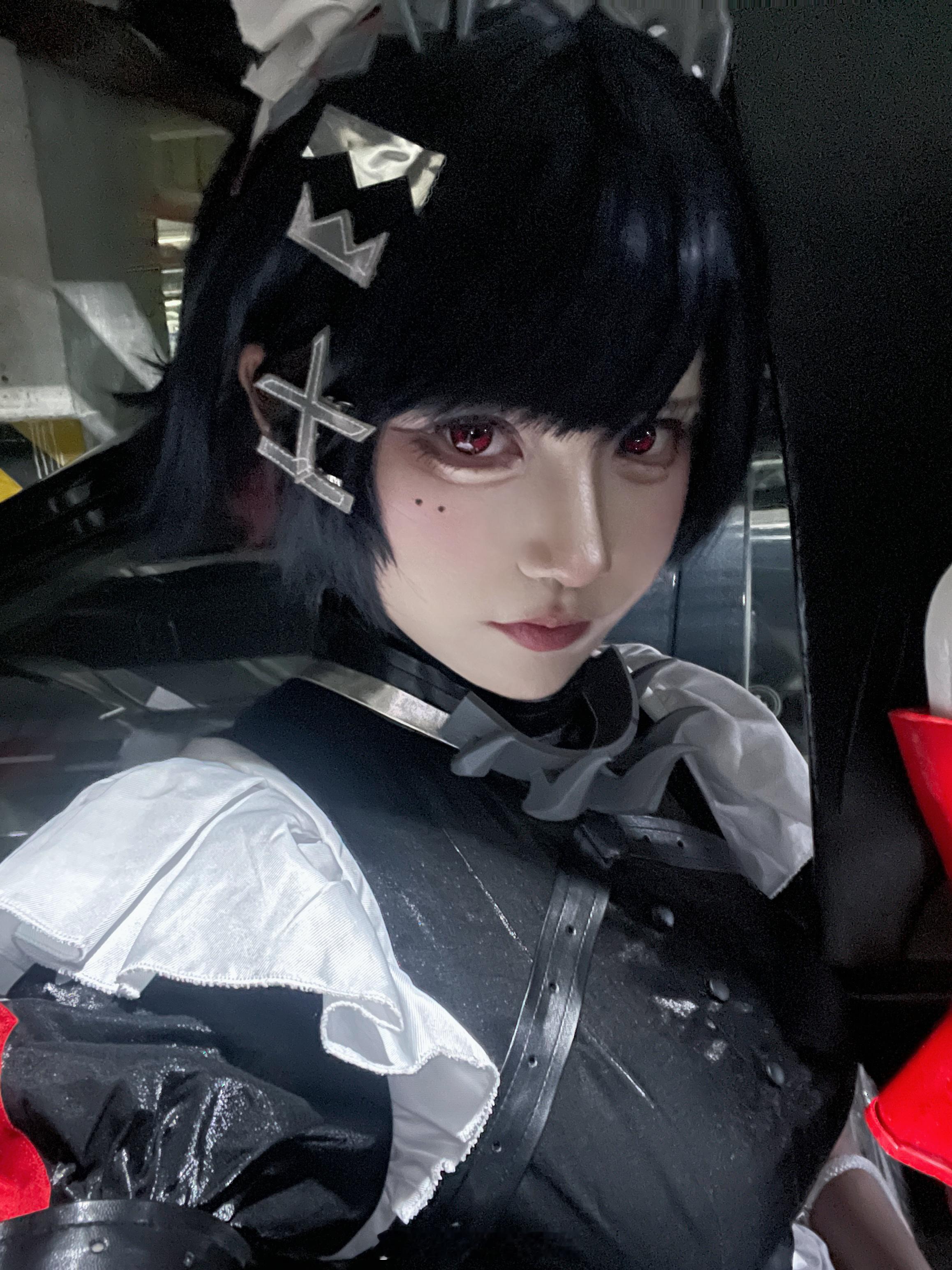 #绝区零[超话]##绝区零##绝区零艾莲# 好久没发自拍了 看看鲨鱼妹吧 ​​​