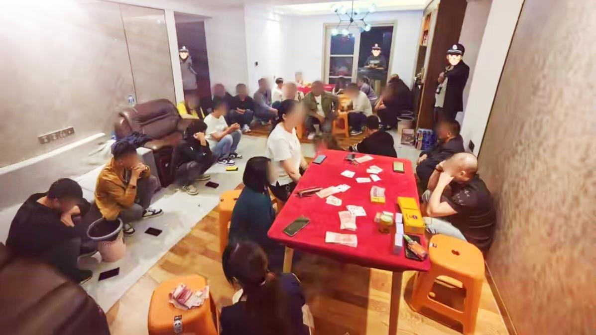 🔥雷霆扫赌！昆明警方连端窝点，“以烟代钞”也难逃。昆明警方持续重拳扫赌，五华、