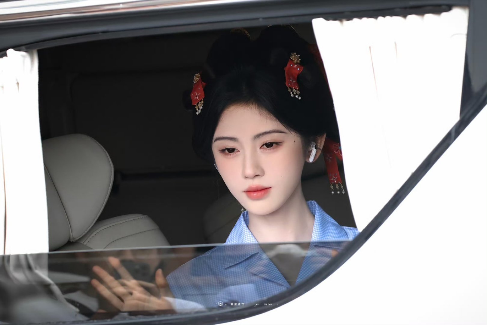 jjy鞠婧祎jjy 鞠婧祎姜黎非花终将落俗 但浪漫至死不渝 
