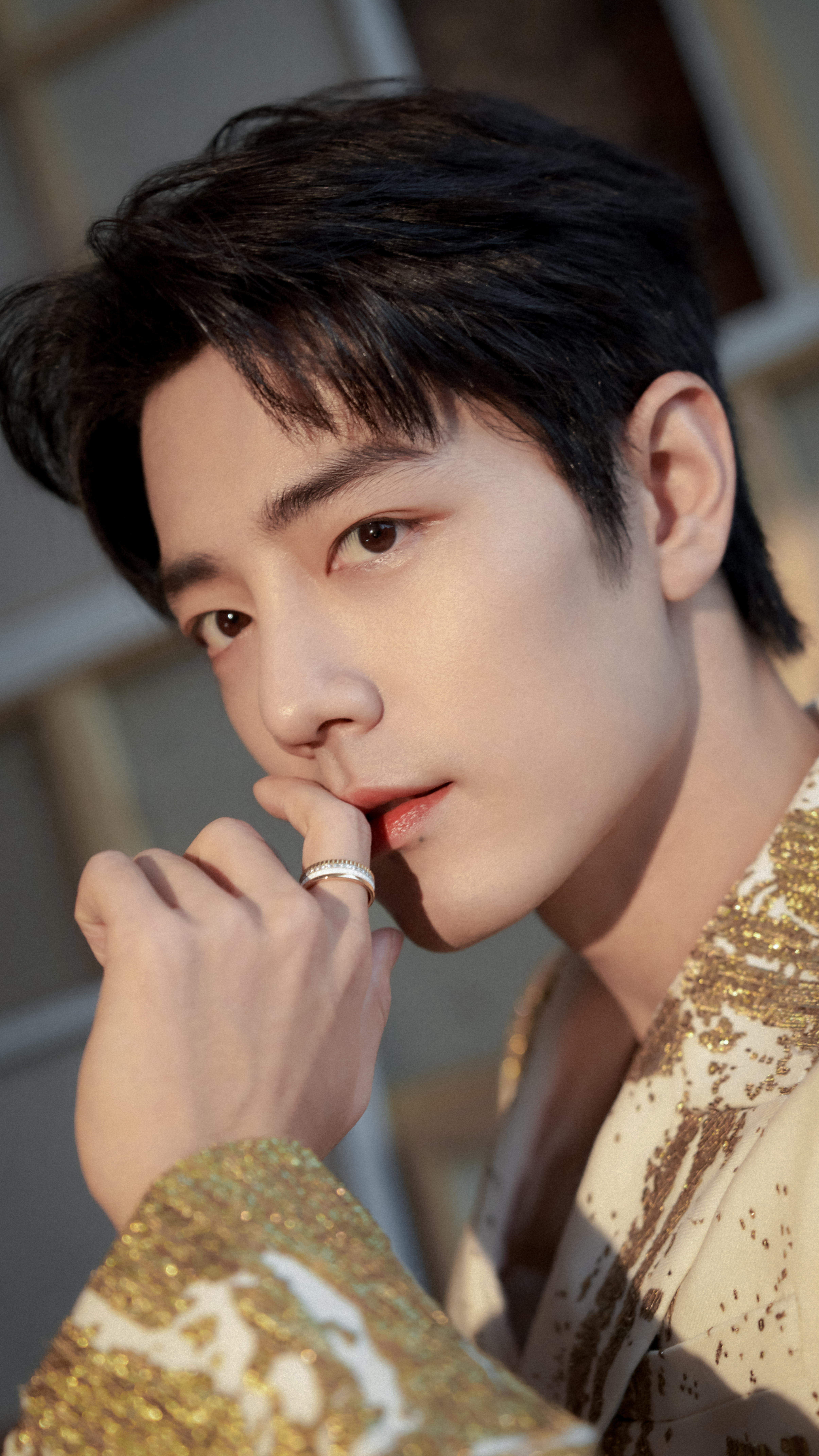 肖战2026秋冬大秀初识你名，久居我心！最优秀的肖战！微博之夜加速器◎向全世界安