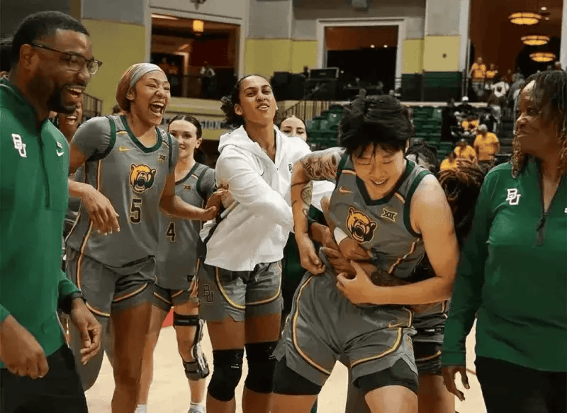 NCAA常规赛：邓雨婷12分，贝勒大学终结爱荷华州立14连胜