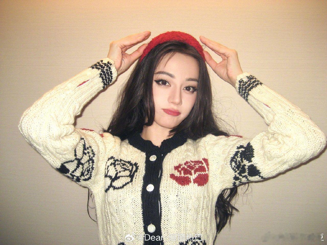 甜妹版迪丽热巴 我不允许没有人看过甜妹版 迪丽热巴  ，妈耶，美翻啦[爱慕][爱