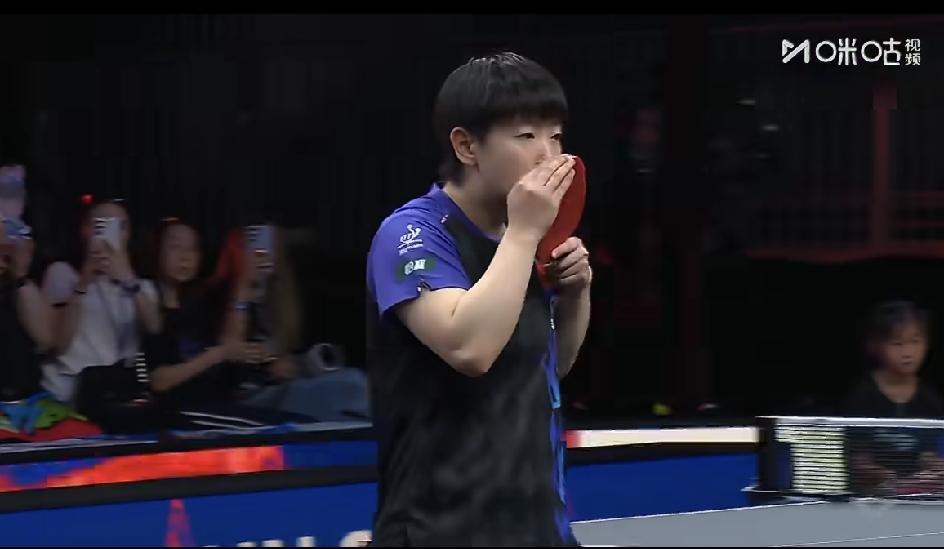 孙颖莎4：1战胜王艺迪，晋级美国大满贯女单决赛。
这次比赛，王艺迪是唯一从孙颖莎