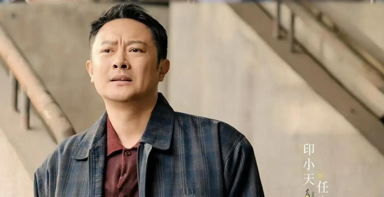 原著小说在豆瓣阅读开了个帖子，第一句就把人钉住了：“我的初恋发生在菜市场。他是陪