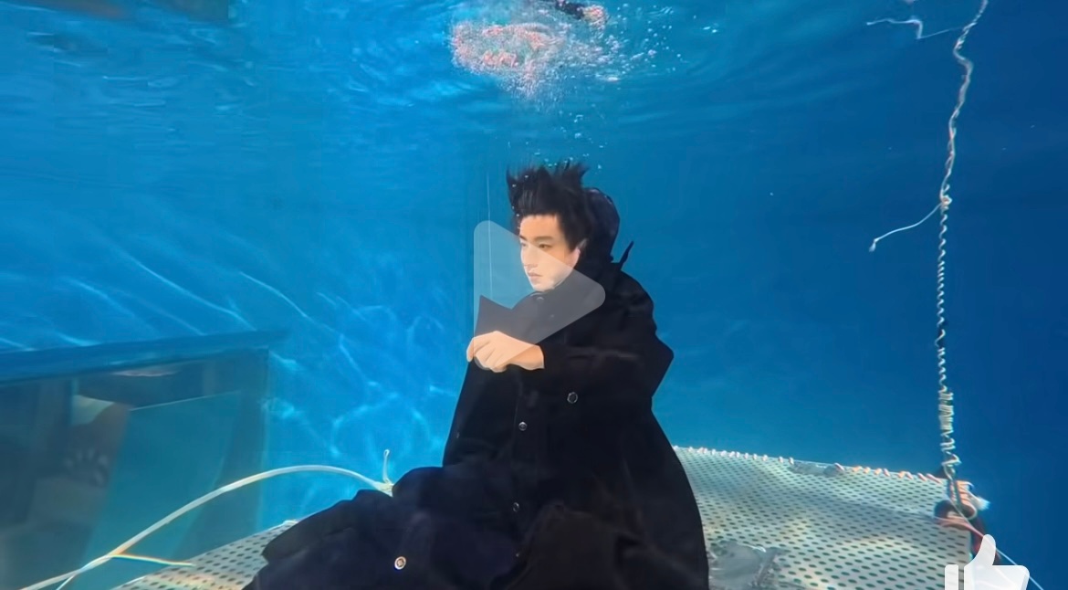 美男出浴vs野猪漕水🤔 