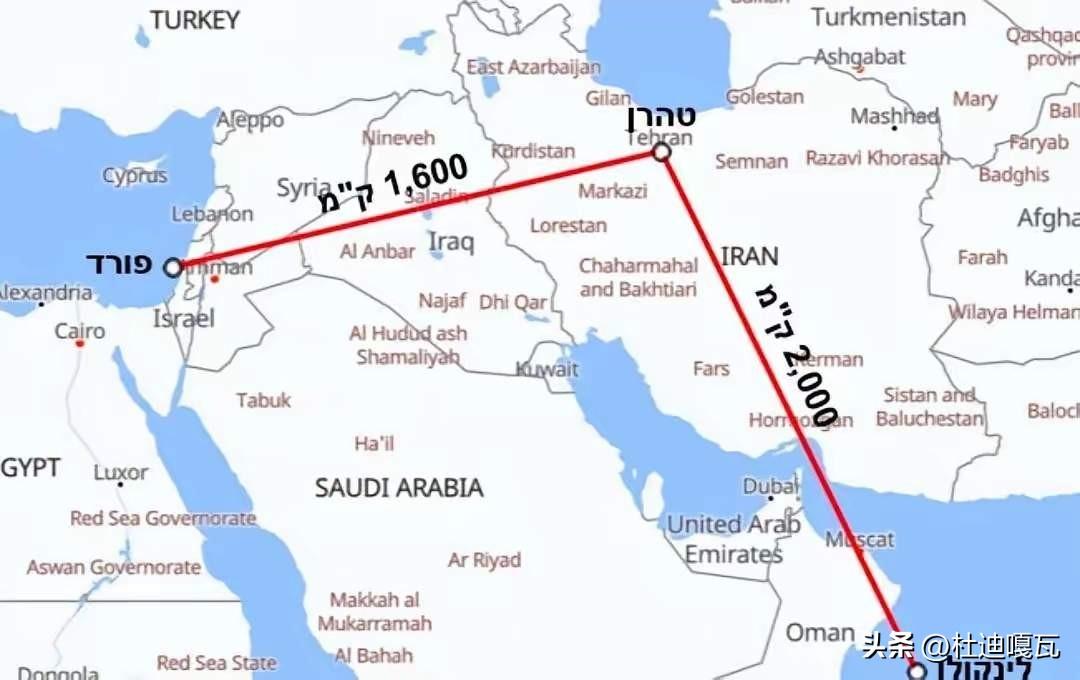 美国的两艘航母位置确实有点尴尬，福特号位于地中海的以色列军港，林肯号则位于阿拉伯