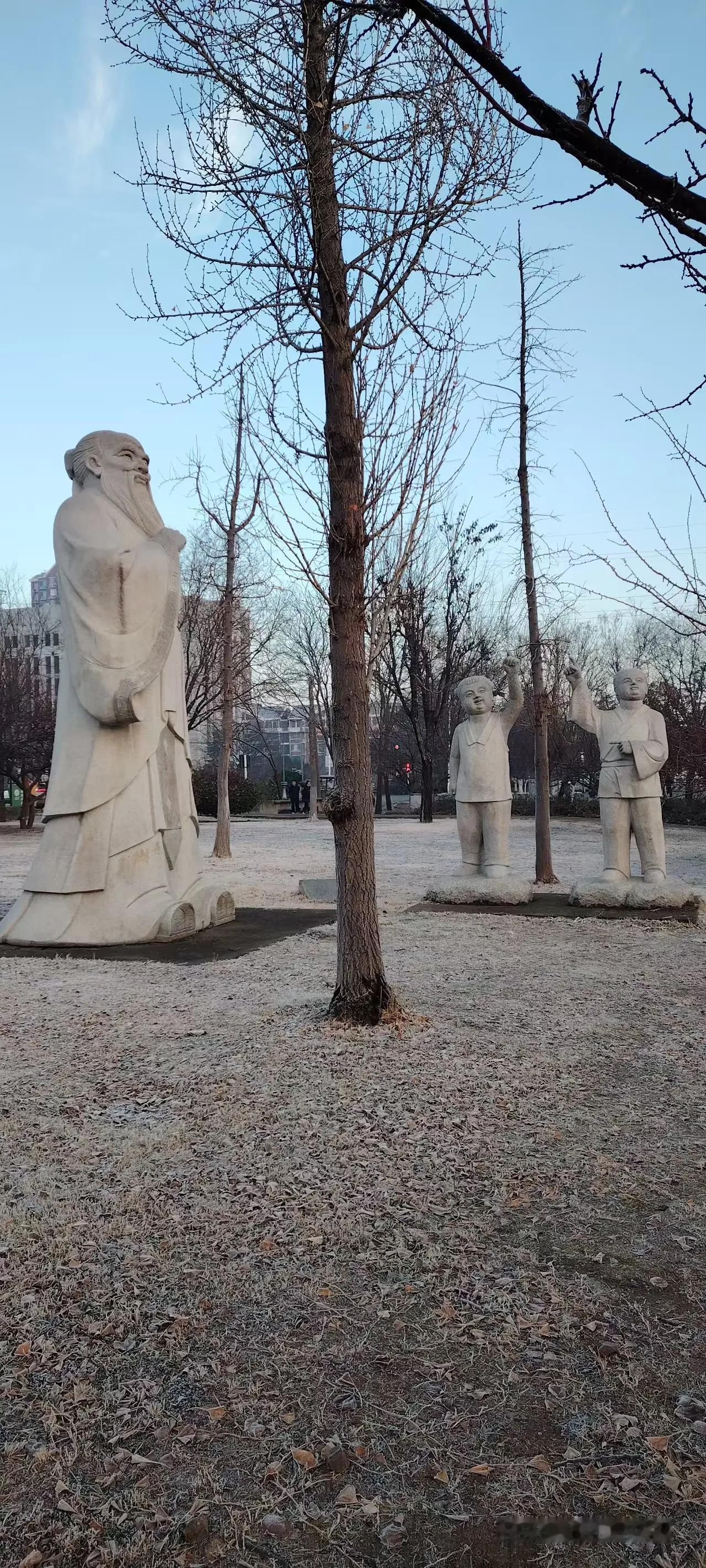 两小儿辩日，诚如孔子如此有学问也回答不上来孩子的问题！[呲牙]