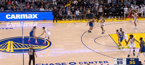 金州勇士[超话] -库追再次登场，勇士进攻立刻有了章法。-波斯特的进步让我感到惊