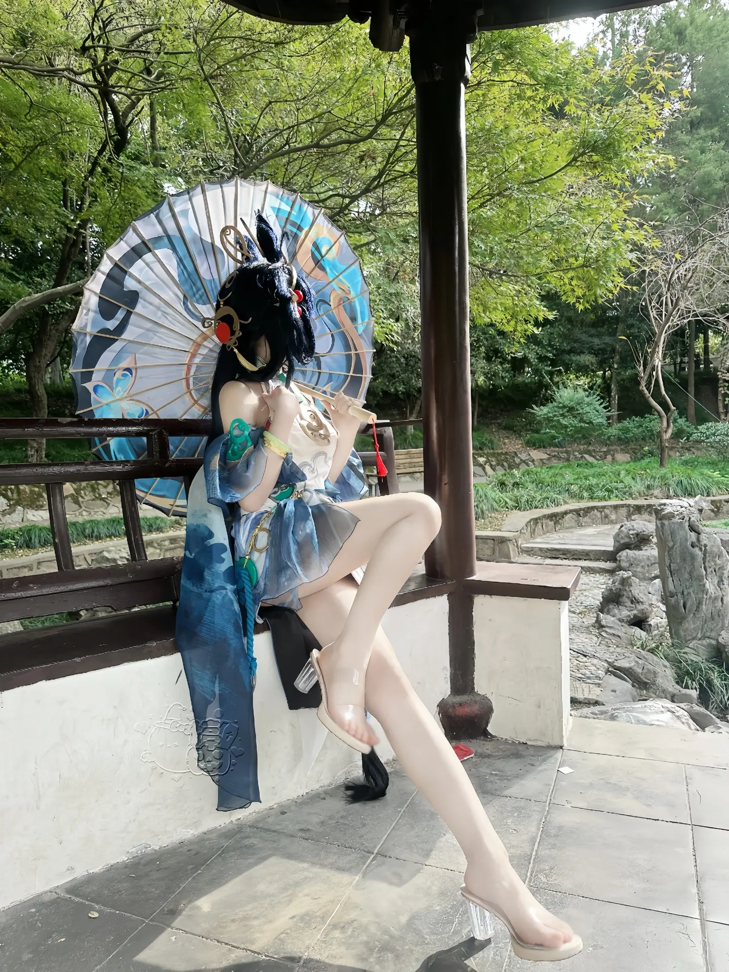 遥望玉京十二楼 重整寰堙洗天穹。