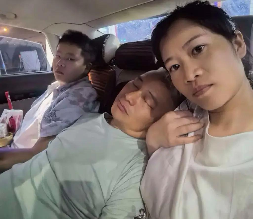 大哥太没有边界感了
坐个顺风车，感觉被骚扰了