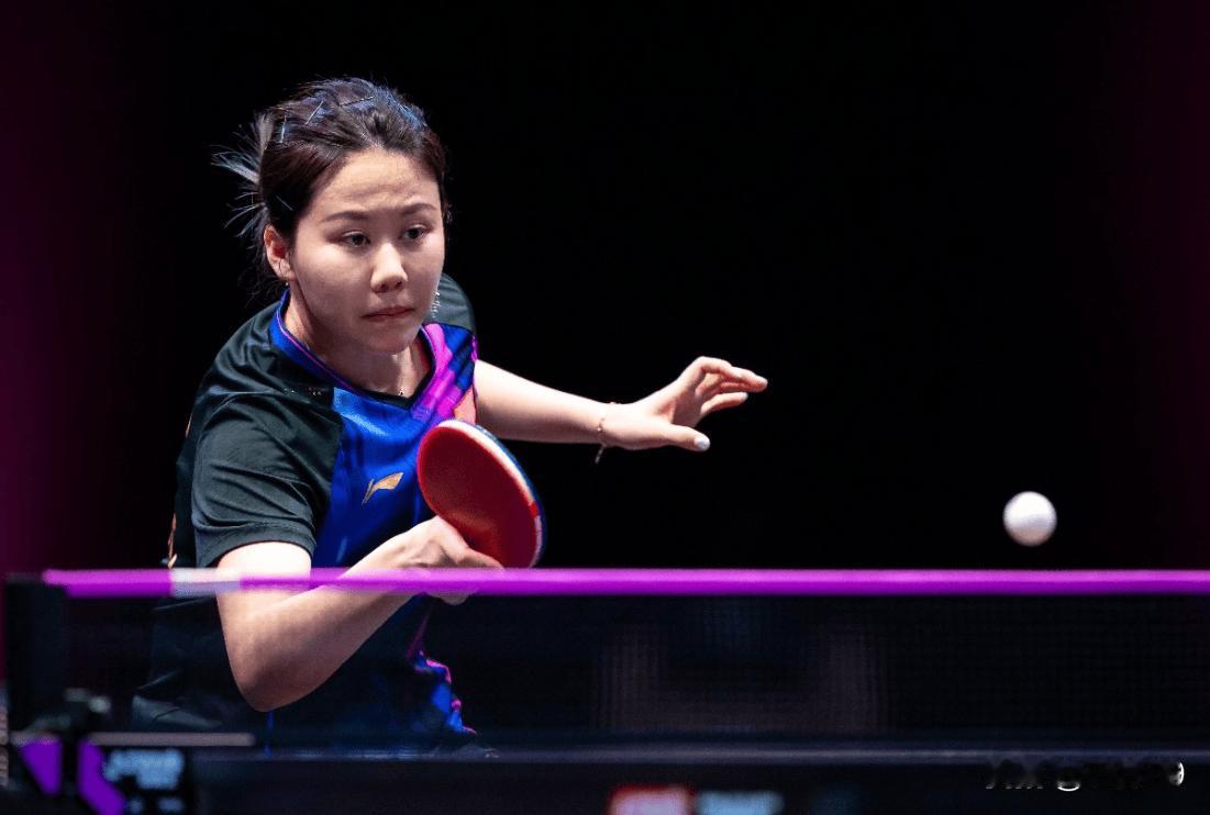 险爆大冷！新加坡大满贯国乒主力陈幸同五局鏖战，3-2逆转梁夏银惊险晋级32强！落