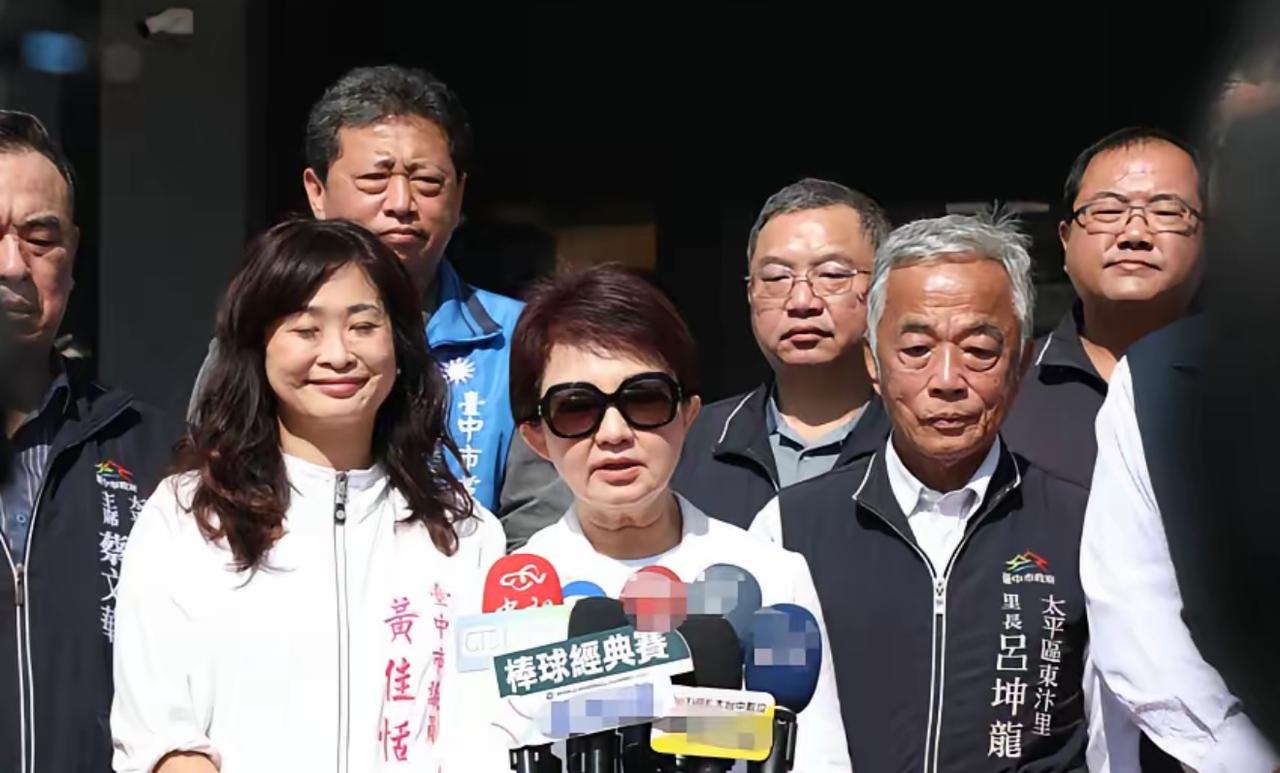 卢秀燕警告：“台湾只剩下3周时间，马上就要断气了！”，台湾民众直呼：被民进党坑死