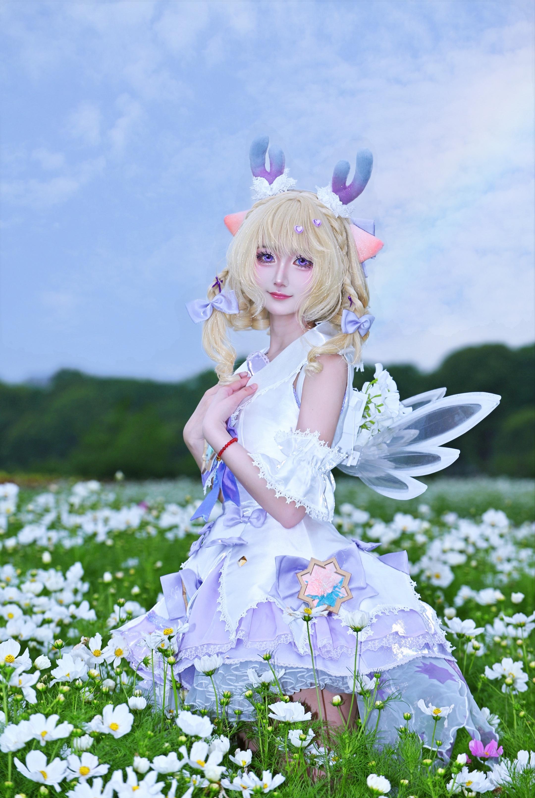 你为什么粘着我呀。