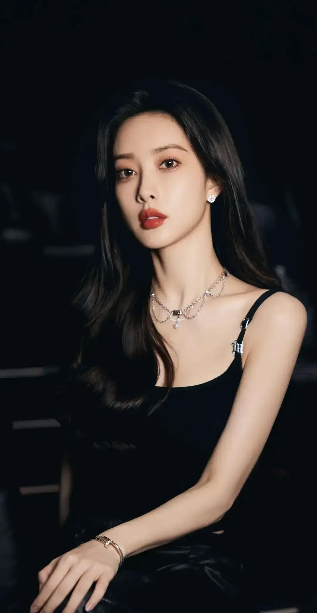 #女明星谁最美# #惊艳女神# #女明星高清美图# #分享女神图# #孟子义# 