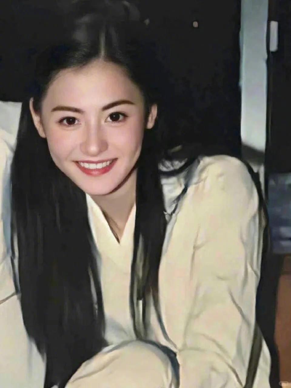 张柏芝这是人类顶级头骨吧 ​​​