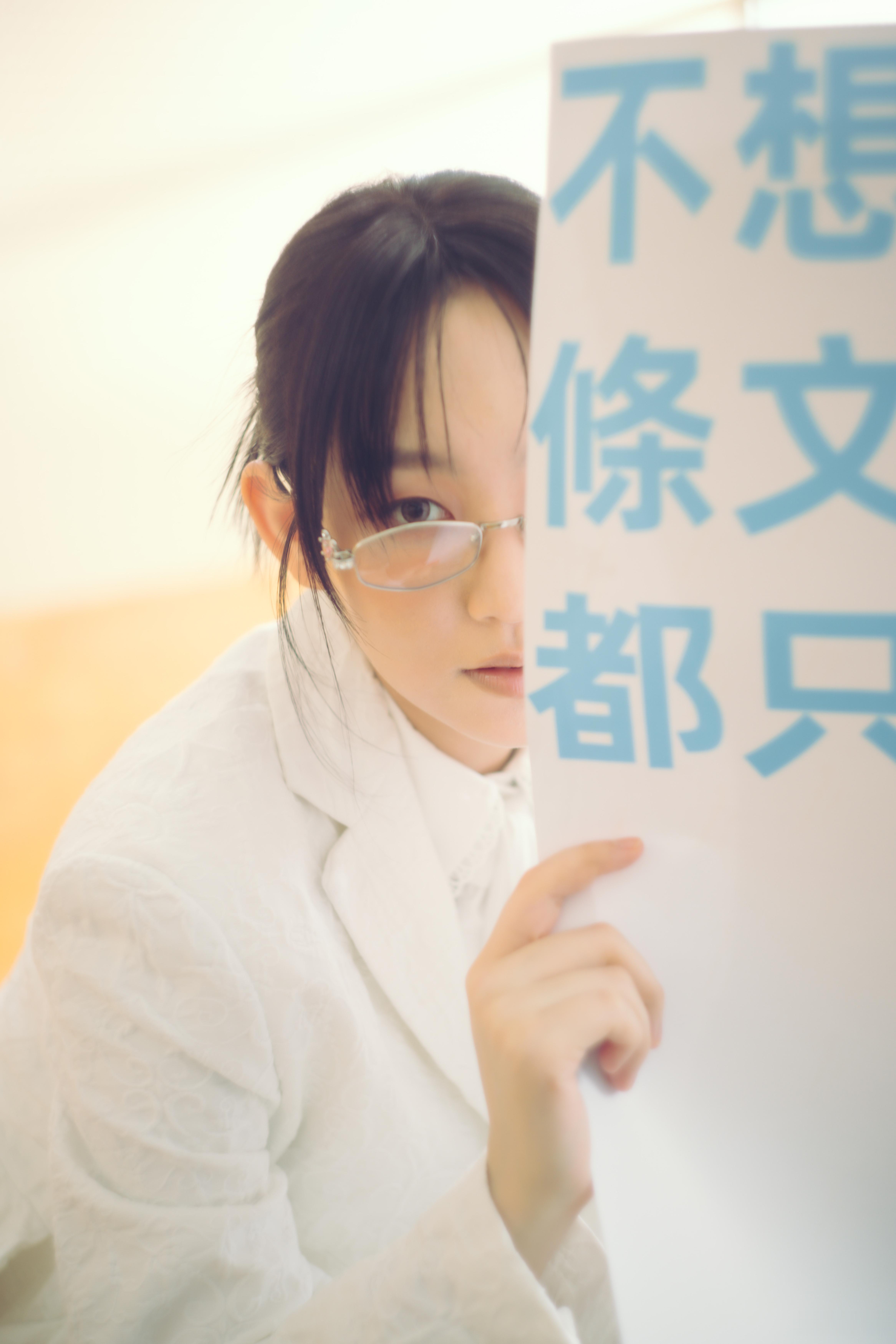 炎明熹再来芒果才21岁歌手2026四年时光打磨唱功，17岁凭《蜚蜚》惊艳，21岁