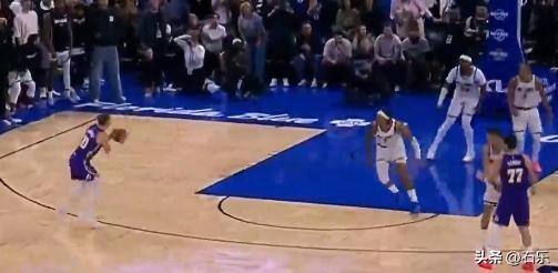 肯纳德拯救了詹姆斯的创纪录之夜！
湖人客场挑战魔术，两队打的难分难解，直到最后2