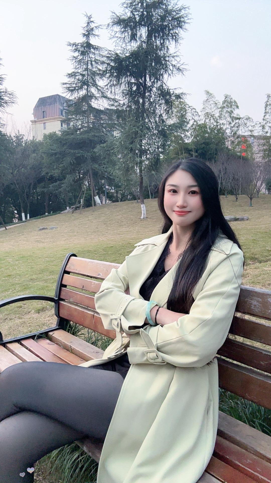 日后，你还记得 我吗抖音热门 户外 大长腿美女 穿搭我要上热门🔥 @DOU+小