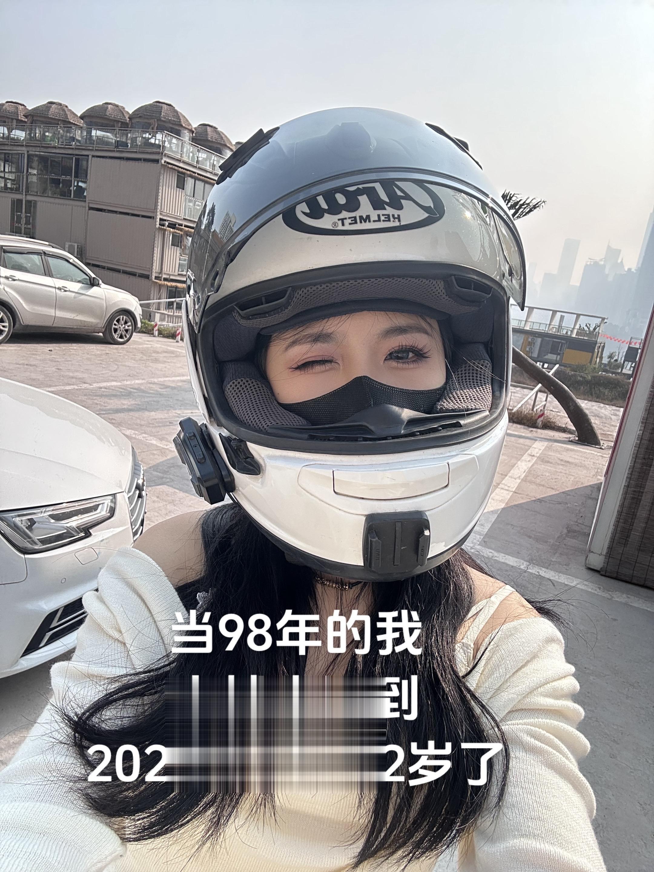 老大，我们这样胡说八道真的可以永葆青春嘛？