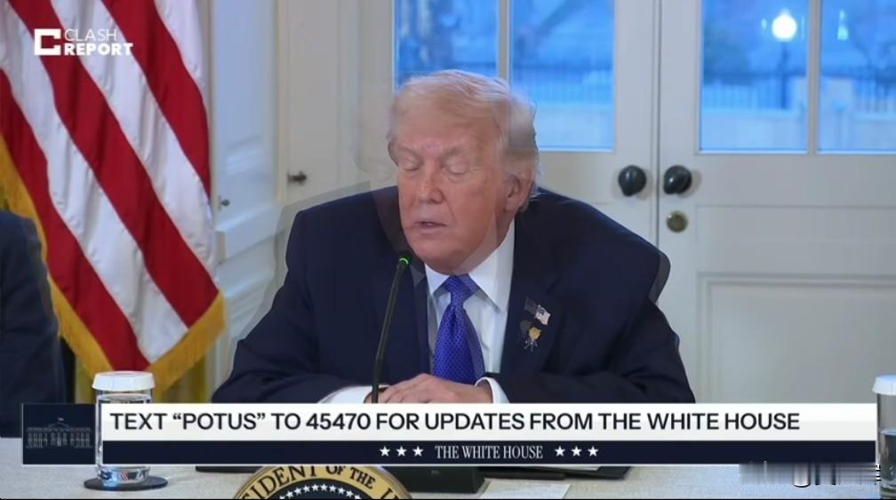 【特朗普：绝不容忍中俄成为格陵兰的邻居，“要么和平解决，要么强硬出手”】
 
特