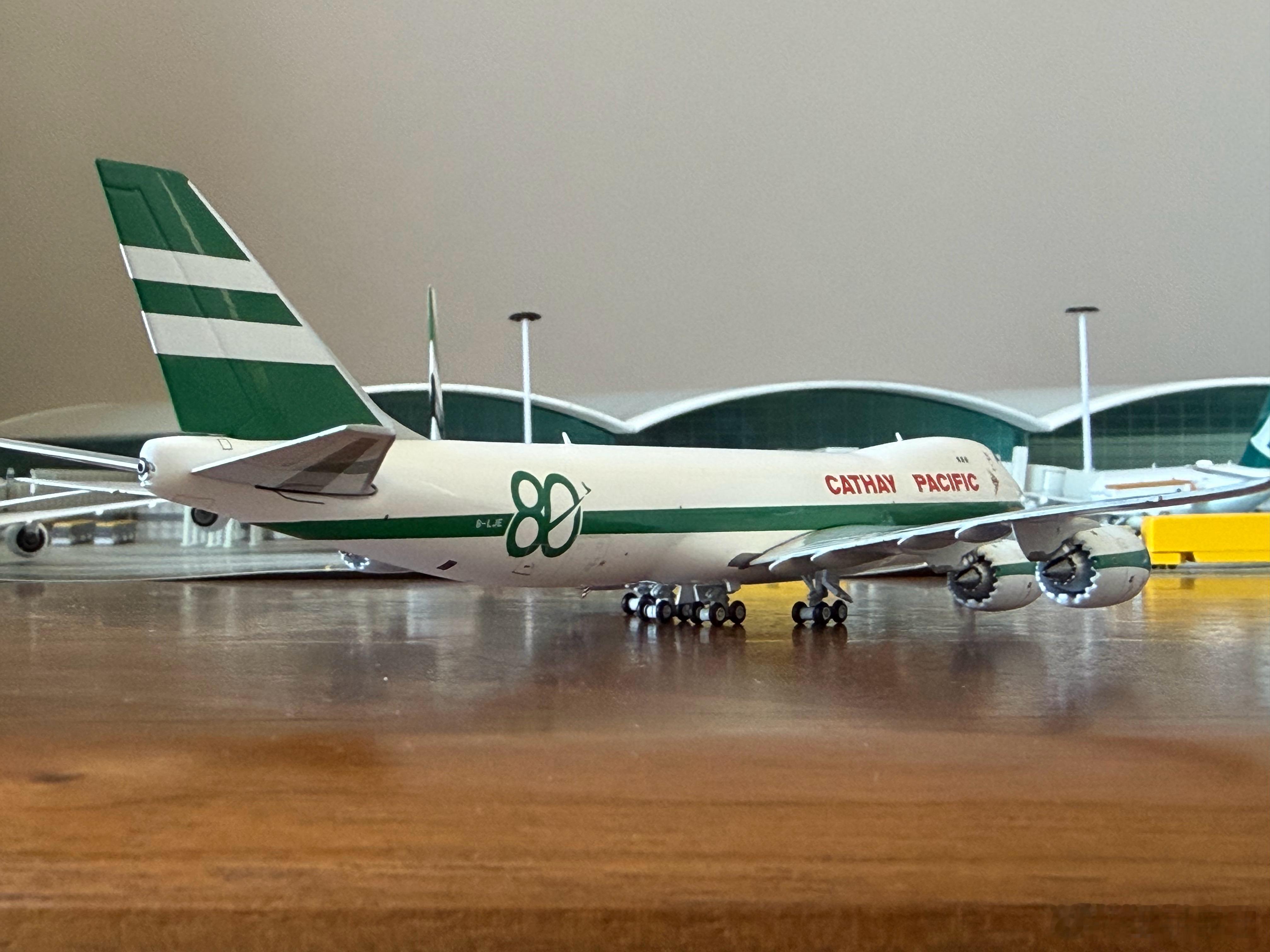 新机到港1:400 国泰航空CATHAY PACIFIC747-8 Cargo 