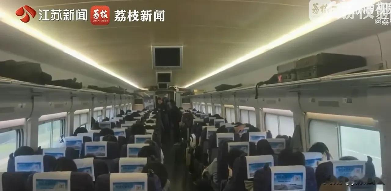 男子高铁偷笔记本为什么？

现在到处都是监控的时代，是不知道有监控吗？而且高铁都