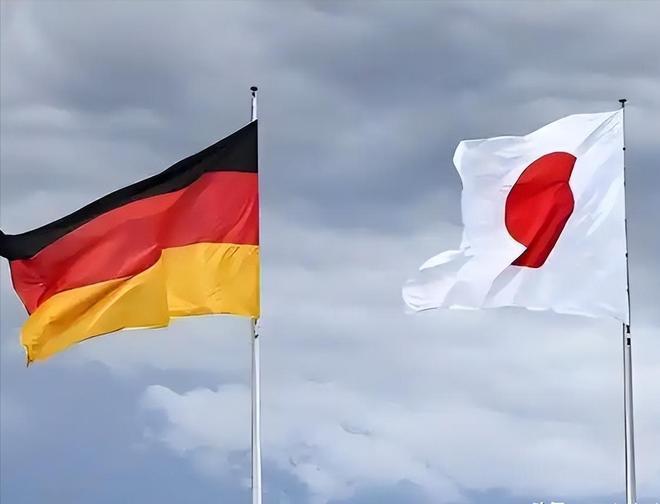 整个亚洲，其实欠中国一个人情。
 
一位英国历史学者把中日这根刺挑明了：一个人打