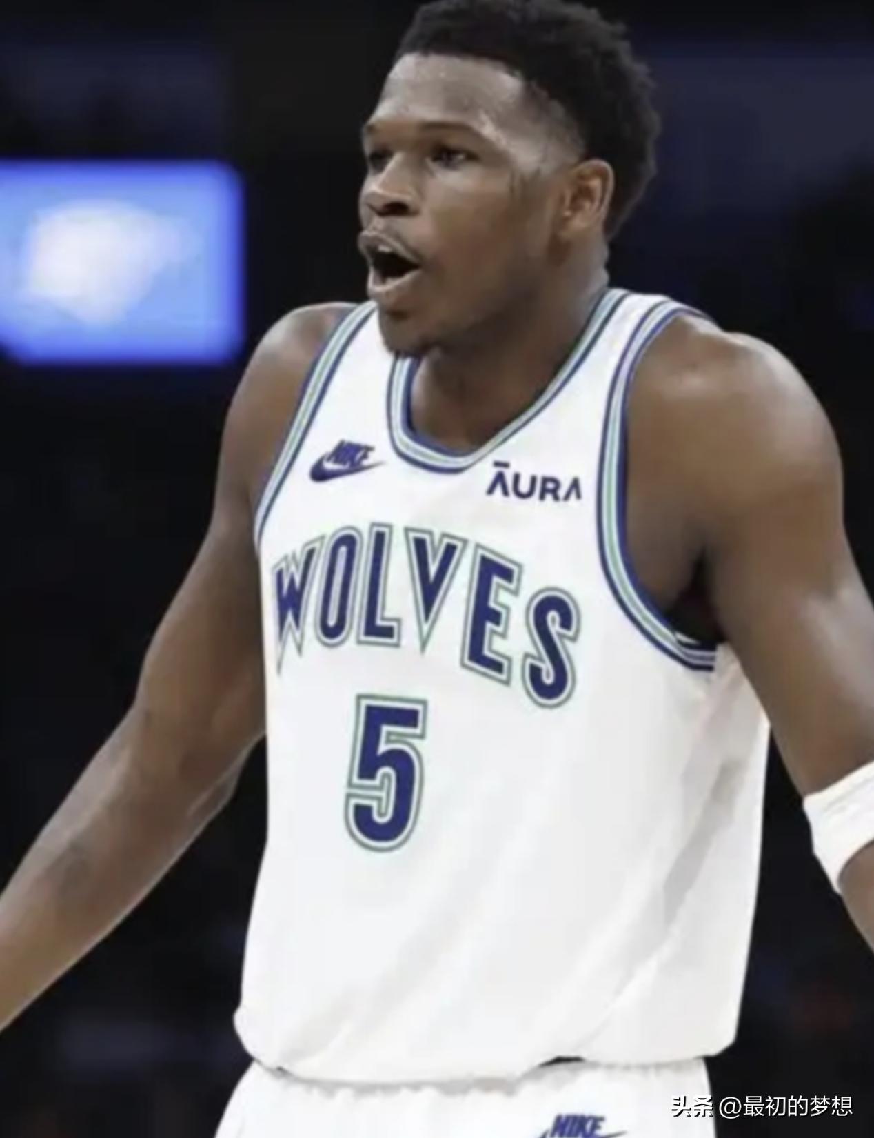 今日NBA表现最佳五人！大家认同吗？

1. 爱德华兹（森林狼）：45分10篮板